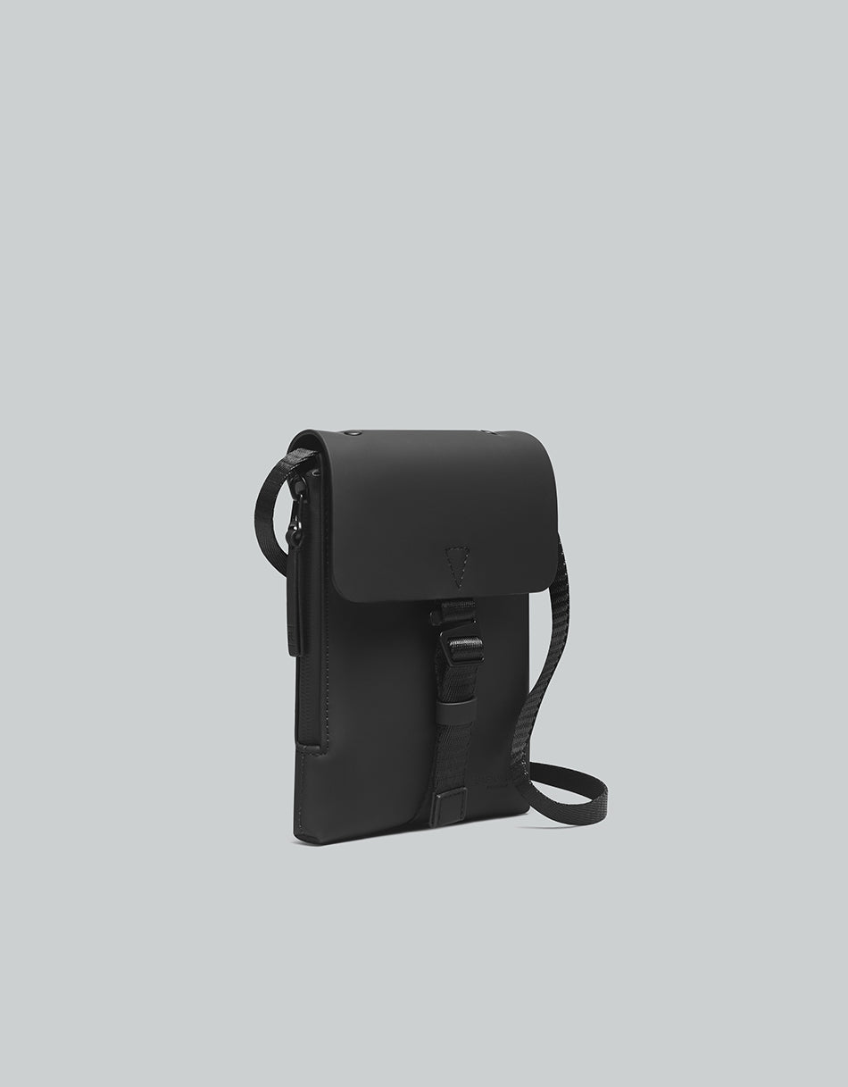 Gaston Luga - Splash Eco-Friendly Waterproof Mini Crossbody - Black