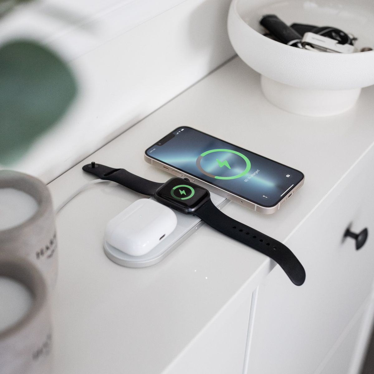 Vonmaehlen Aura Home 3in1 Wireless Fast Charging Dock - White